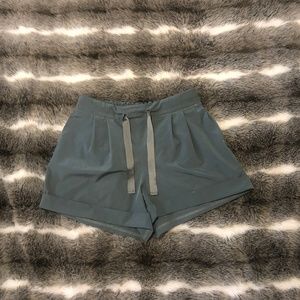 Apana shorts size medium